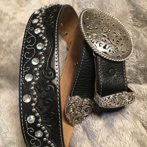 Tony Lama Belt 30”